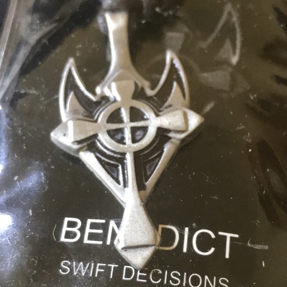 Faith Gear fine pewter Cross Benedict “Swift Decisions “ new in package - Picture 2 of 4